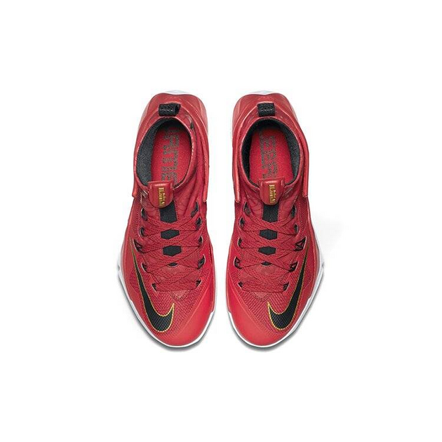 Nike Ambassador 8