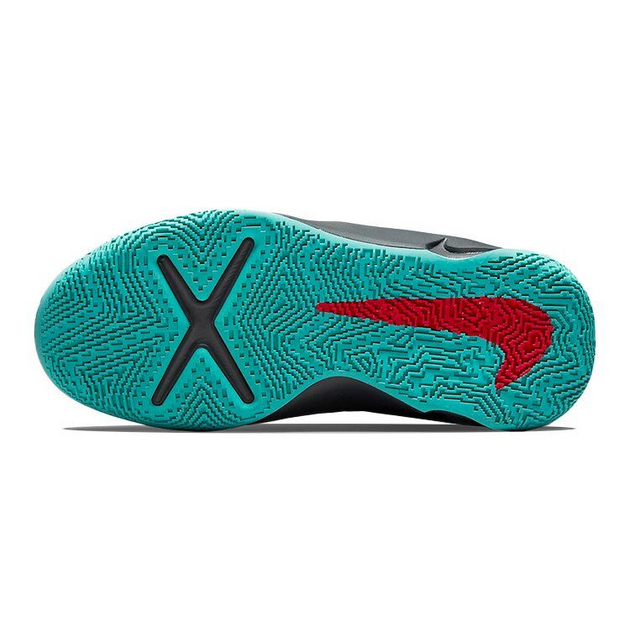 Nike Team Hustle D 10