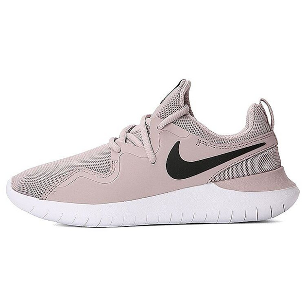 Nike Tessen