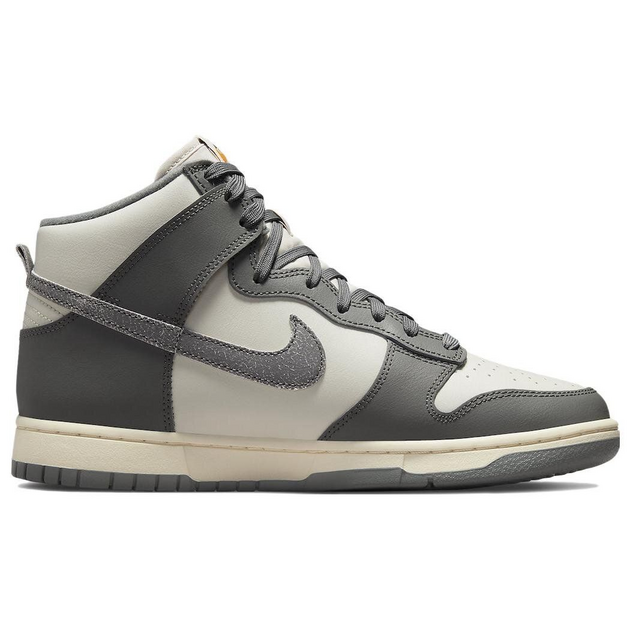 Nike Dunk Retro Se VNTG