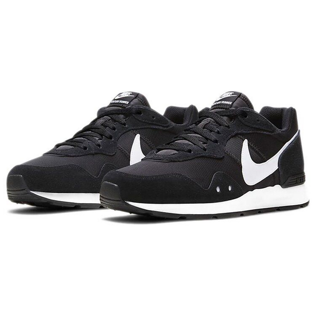 Nike Venture Runner