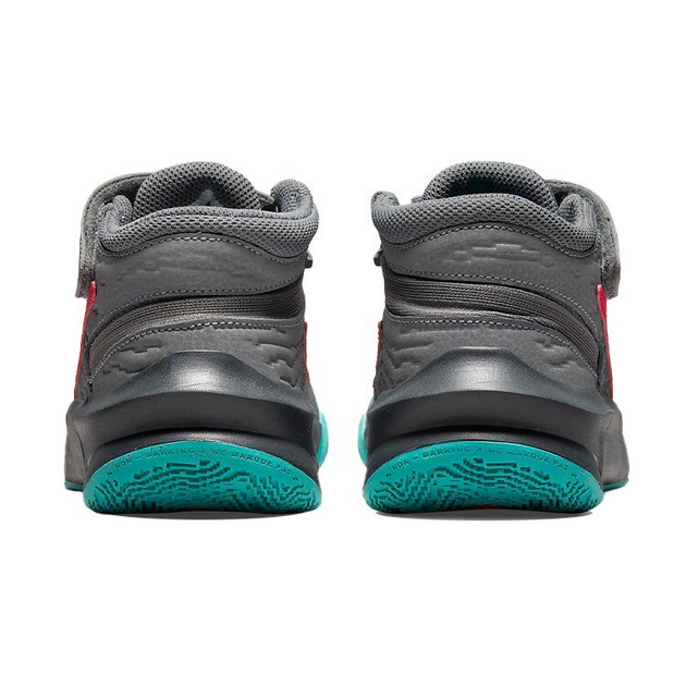 Nike Team Hustle D 10