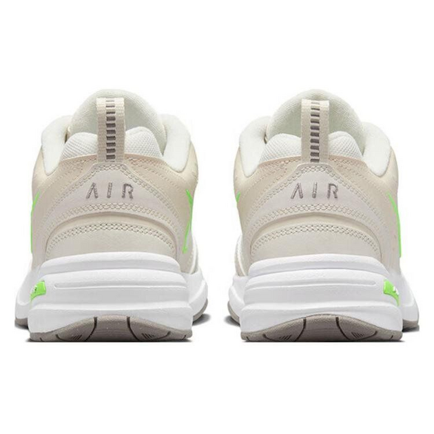 Nike Air Monarch 4