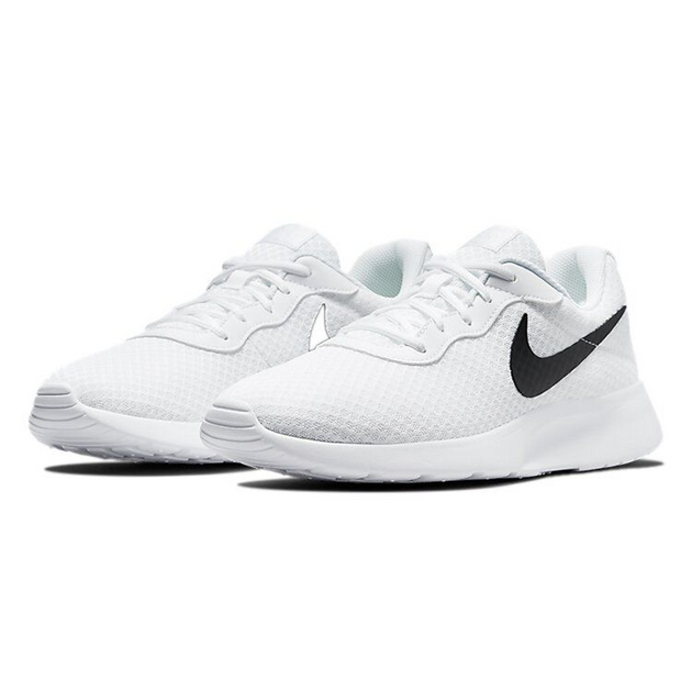 Nike Tanjun