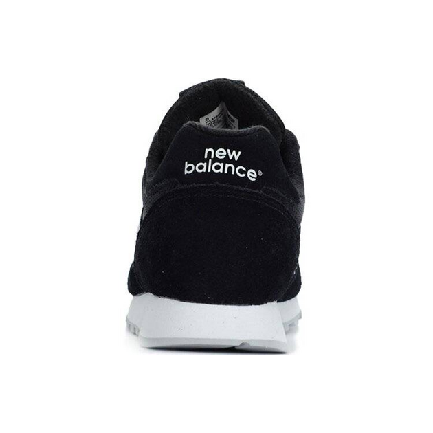 New Balance 373