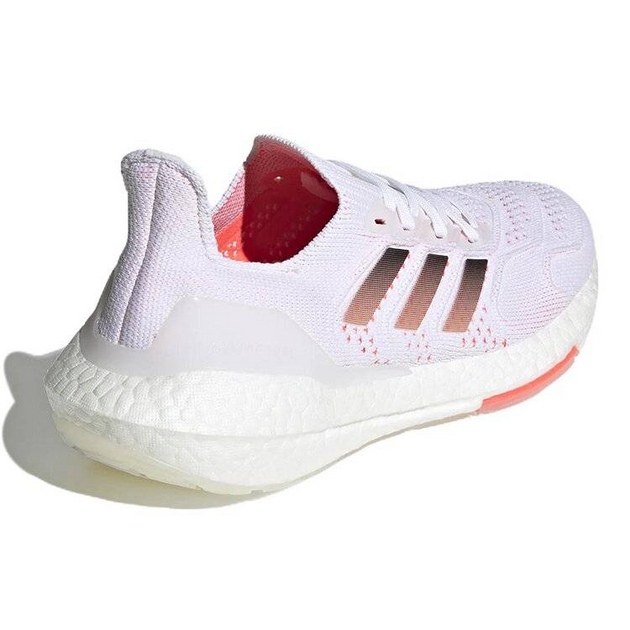 Adidas UltraBoost 22
