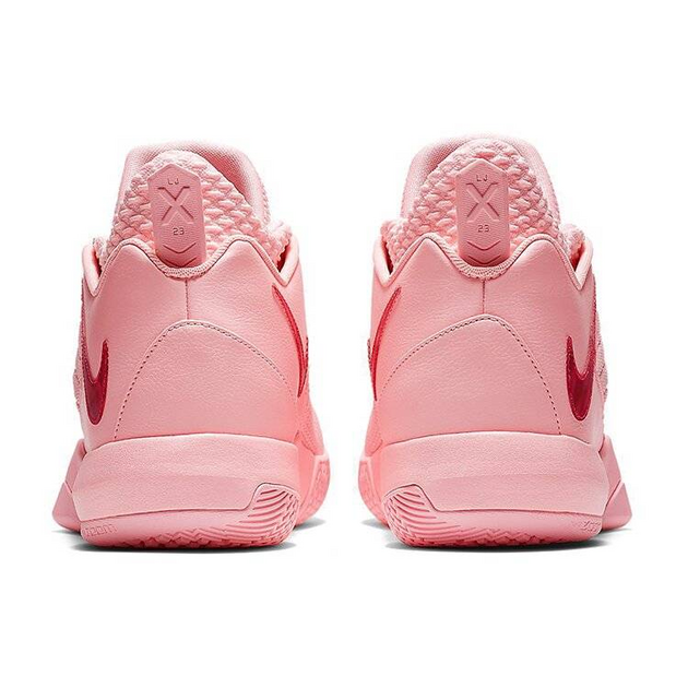 Nike Ambassador 10 X 10