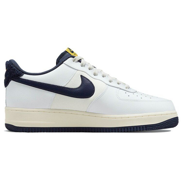 Nike Air Force 1 Low 07 LV8