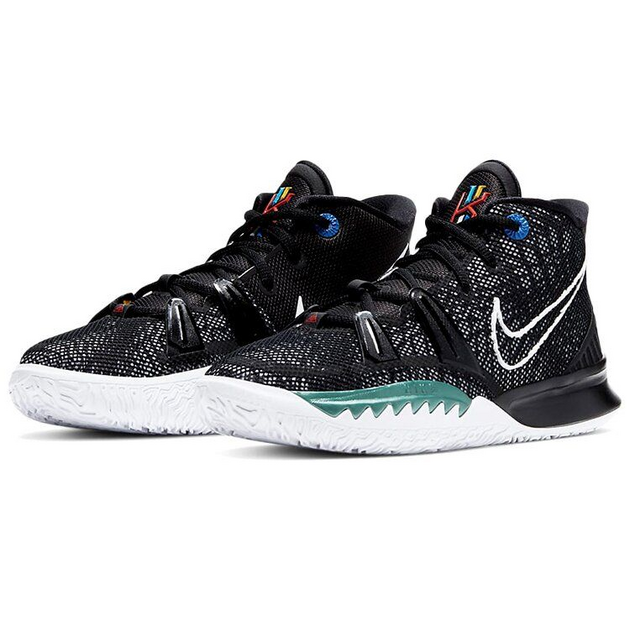 Nike Kyrie 7