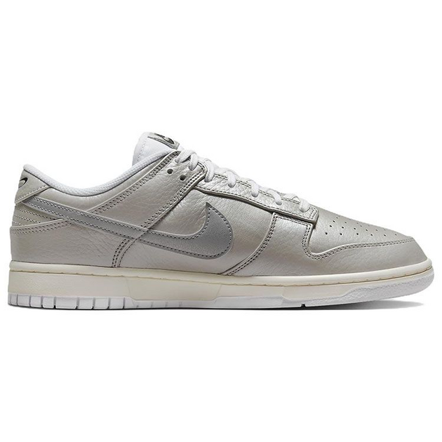 Nike Dunk Low Metallic Silver