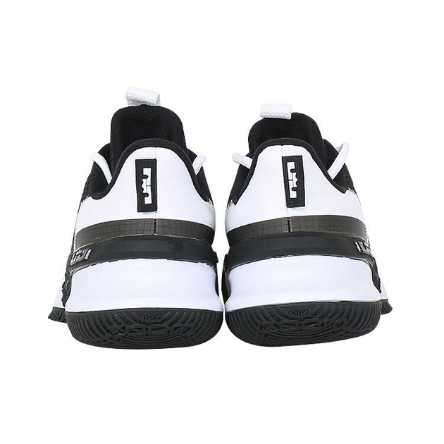 Nike Ambassador 13 13 TPU