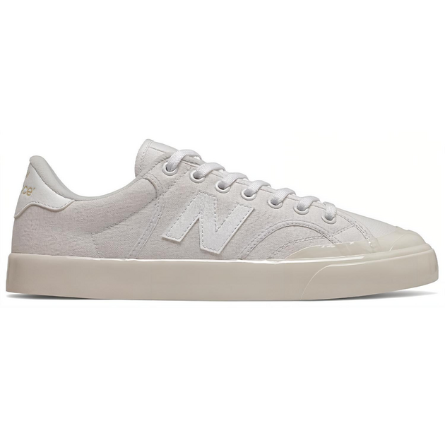 New Balance Pro Court