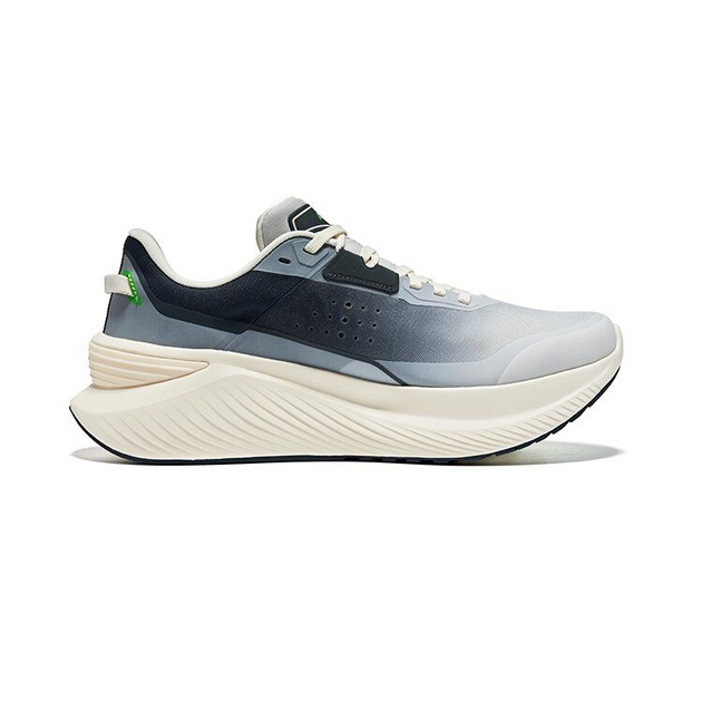 Saucony Endorphin Shift
