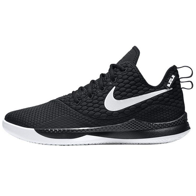 Nike Witness 3