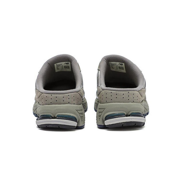 New Balance 2002RM