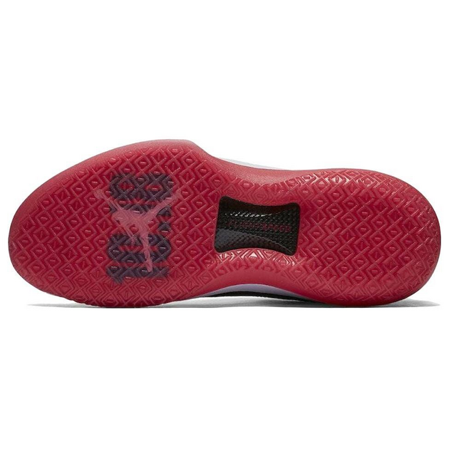 Air Jordan 32 Low Banned Bred Black University Red