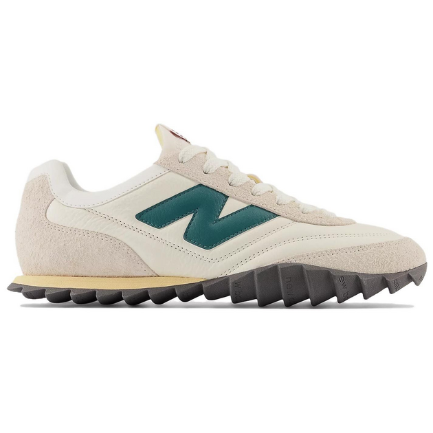 New Balance RC30