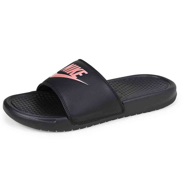 Nike Benassi