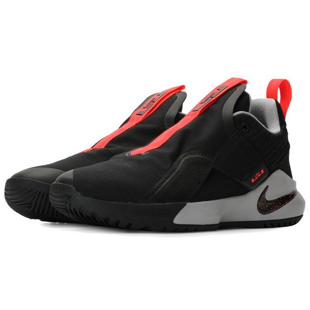 Nike Ambassador 11