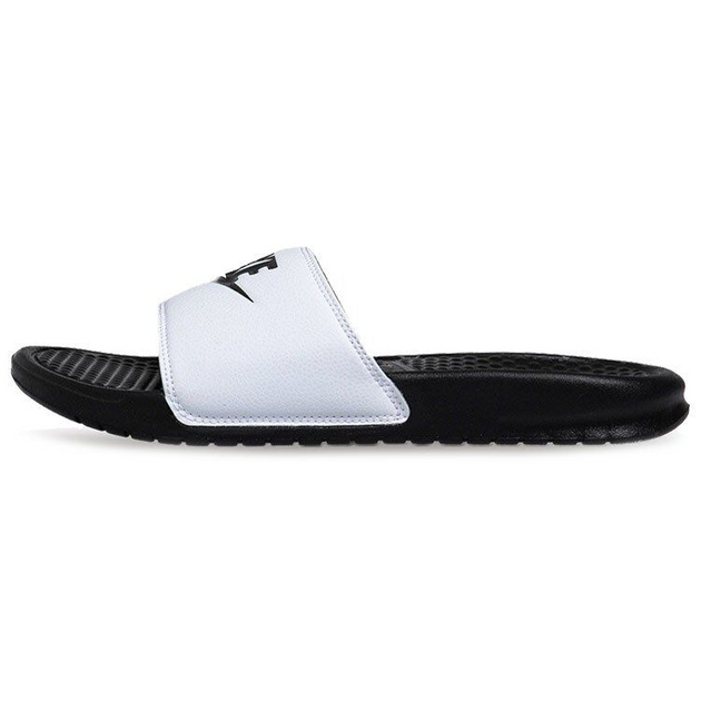 Nike Benassi