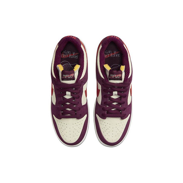 Skate Like a Girl x Nike Dunk SB qs