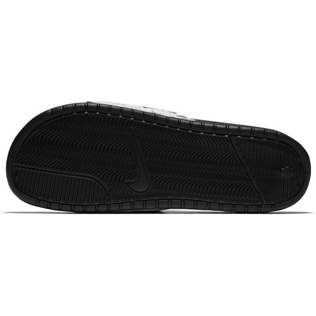 Nike Benassi