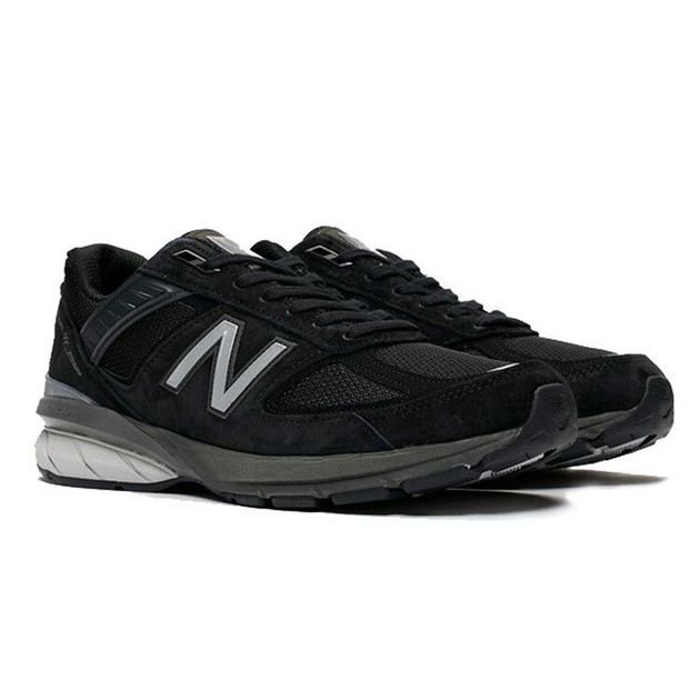 New Balance 990 V5