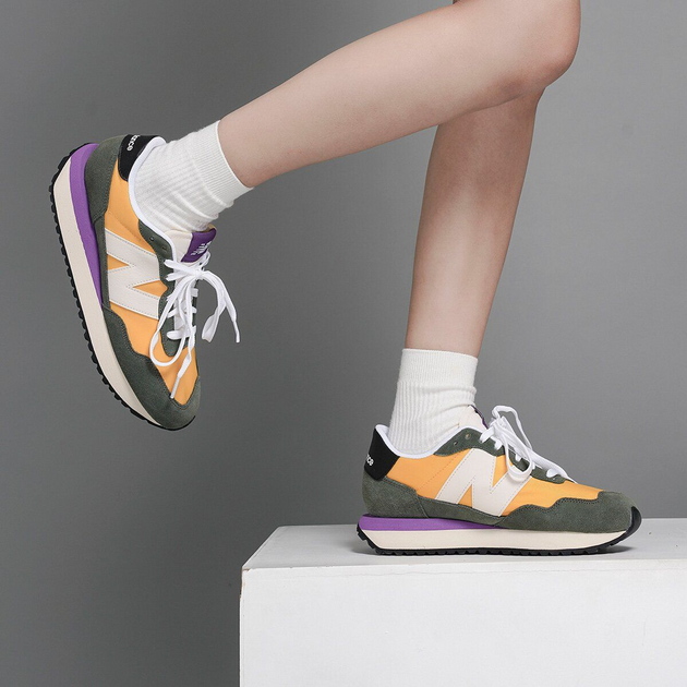 New Balance 237