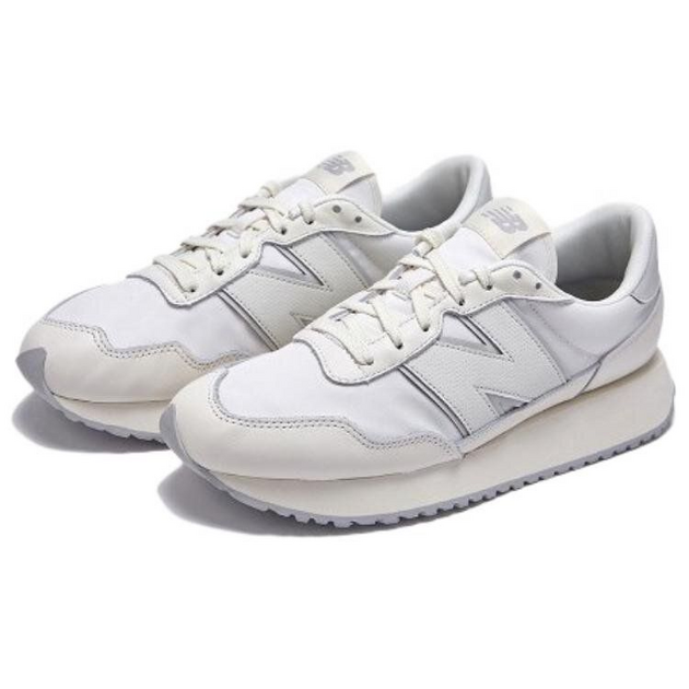 New Balance 327