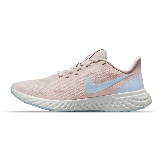 Nike Revolution 5