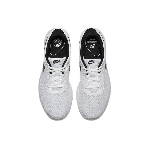 Nike Tanjun