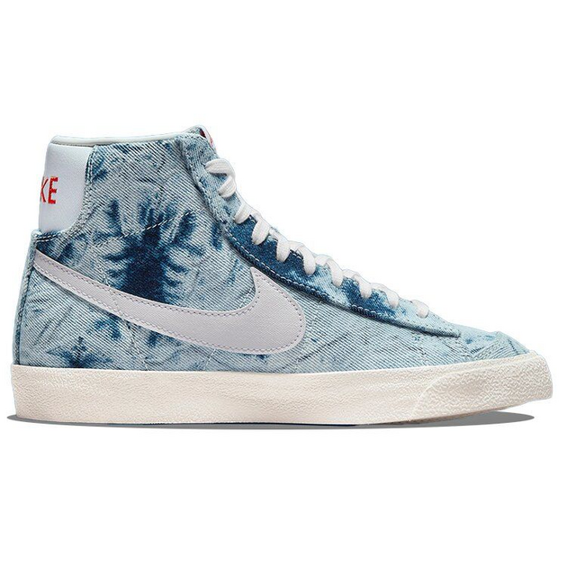 Nike Blazer 77 Multicolor and White
