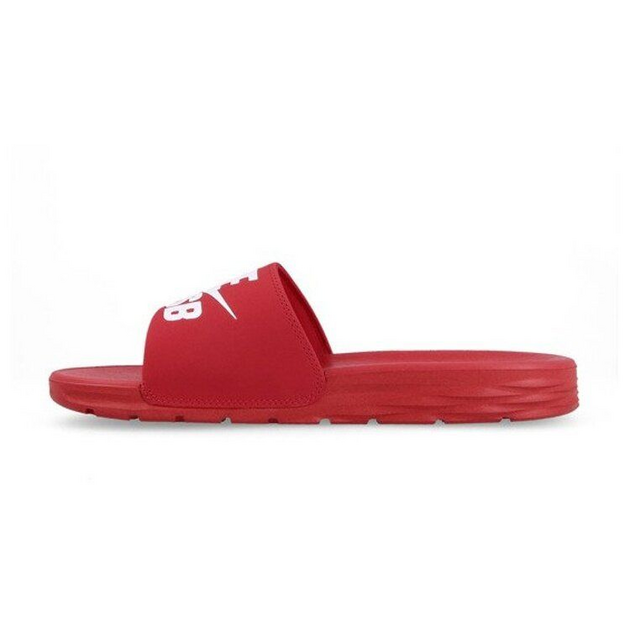 Nike Benassi