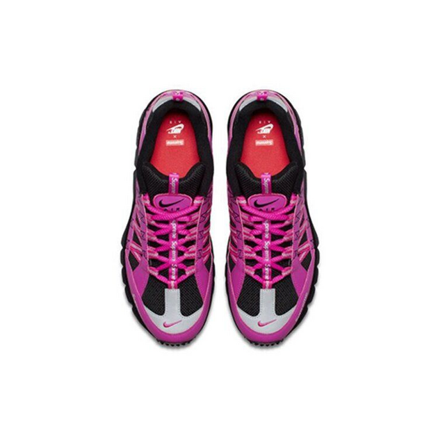 Supreme x Nike Air Humara 17