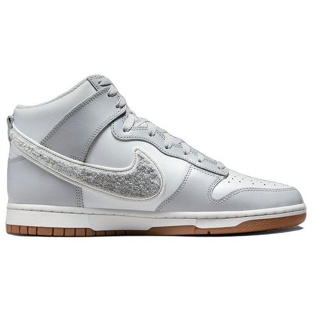 Nike Dunk Retro University Chenille Swoosh
