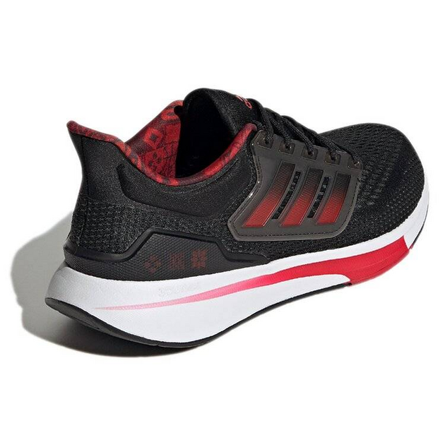 Adidas EQ21 Run
