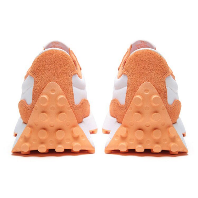 New Balance 327
