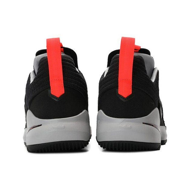 Nike Ambassador 11