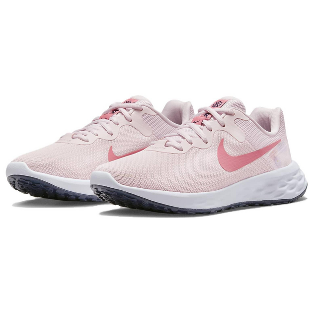 Nike Revolution 6