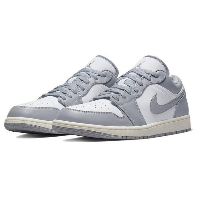 Air Jordan 1 stealth and White Dior