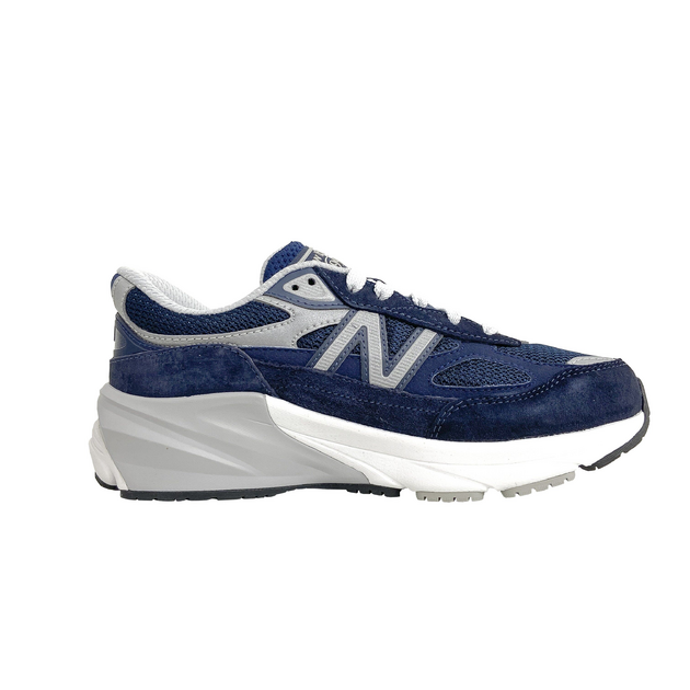 New Balance 990 V6