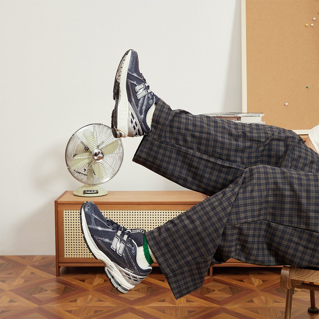 New Balance 1906R
