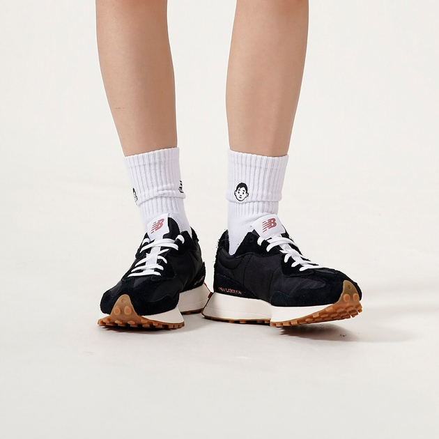 New Balance 327