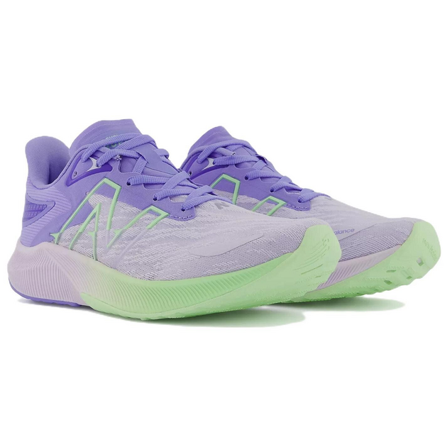 New Balance FuelCell Propel V3