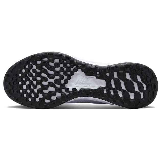 Nike Revolution 6