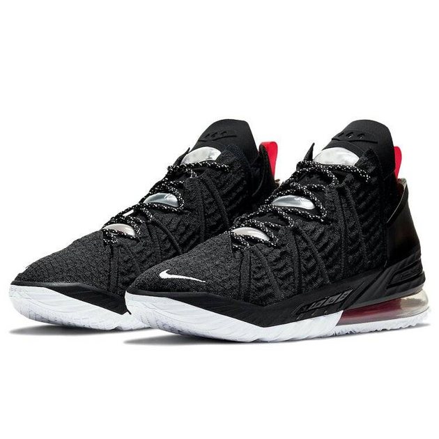 Nike LeBron 18