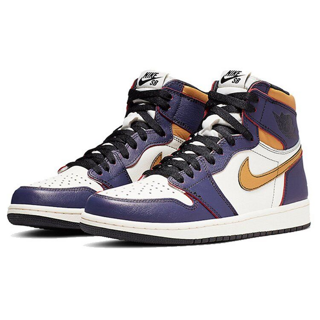 Nike x Air Jordan 1 Retro High OG Court Purple