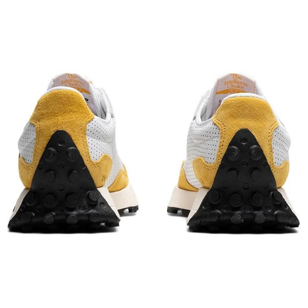 New Balance 327