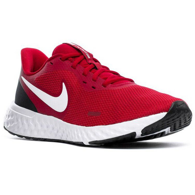 Nike Revolution 5
