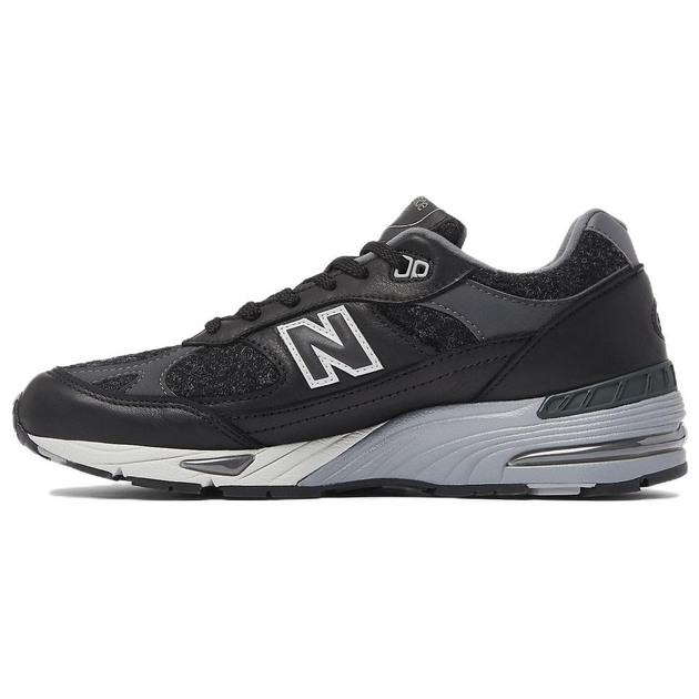 New Balance 991